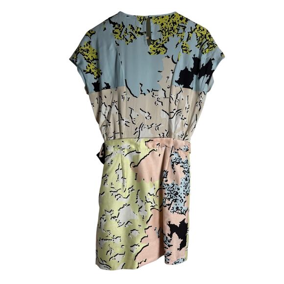 Diane von Furstenberg Silk Abstract Print Short Sleeve Sheath Mini Dress Size 0 - Picture 10 of 11